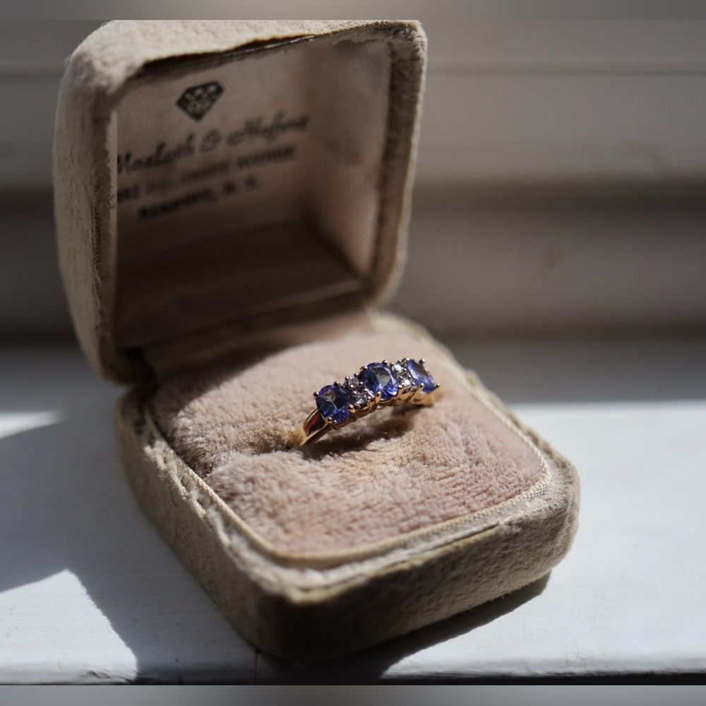 Three-Stone Blue Sapphire and Diamond Gold Ring 14k - Picture 2 of 9